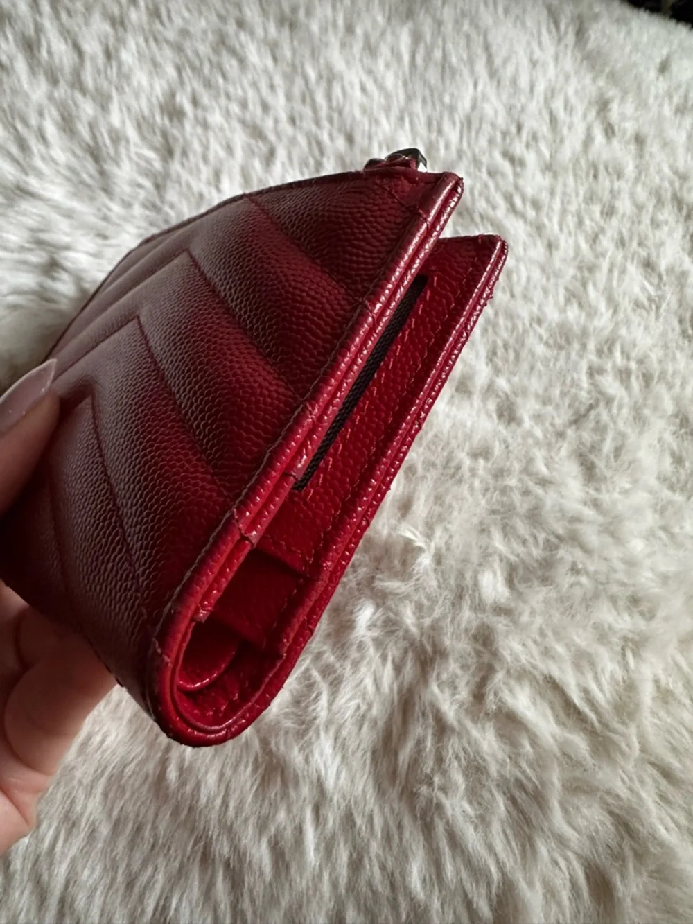 Yves Saint Laurent CASSANDRE MATELASSÉ BI-FOLD WALLET IN GRAIN DE POUDRE LEATHER - Picture 4 of 6